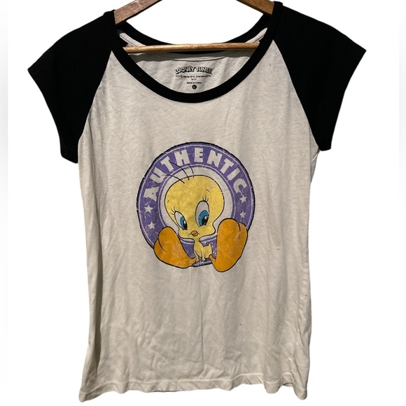 Looney Tunes Warner Bros Tweety bird women’s tee size Large - Picture 1 of 4